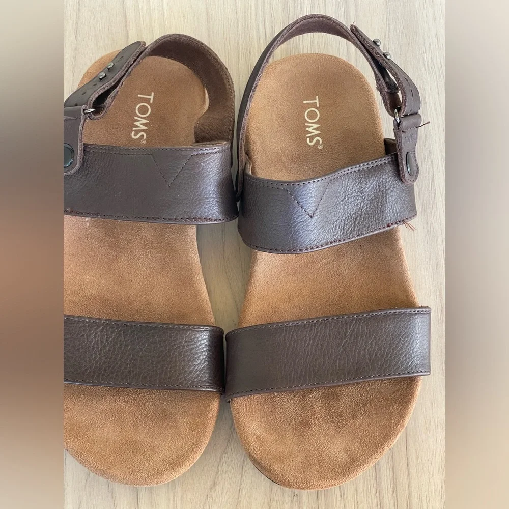 Toms Brown Leather Sandals